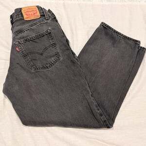Levi's 94 Baggy Mid Rise Straight Leg Jeans Faded Black 28